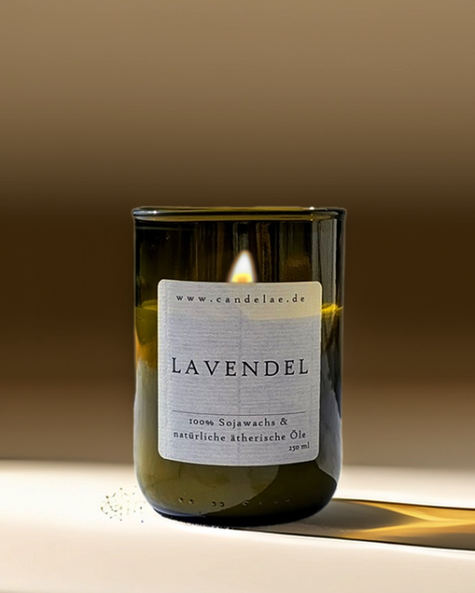 Natürliche Duftkerze Lavendel von Candelae - Entspannung pur